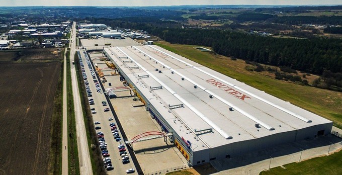 Starten van de raamproductie in de 2e hal van EFC