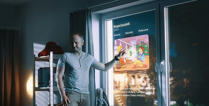 De ontwikkeling van innovatieve interactieve SmartWindow.