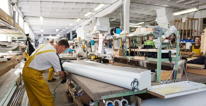 De lancering van de productie van rolluiken